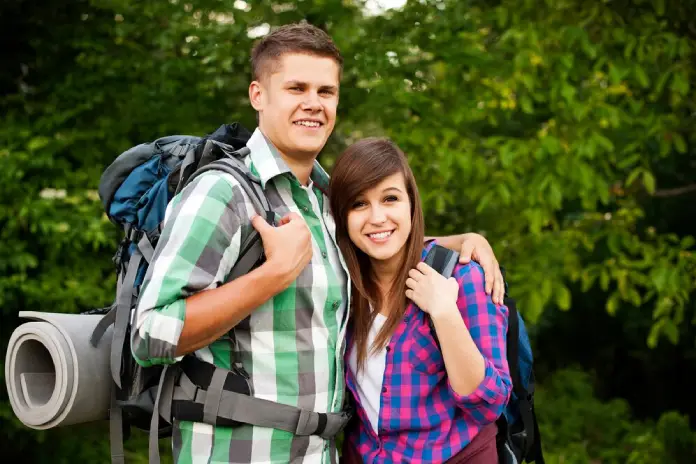 pareja-en sur2 https://puertoriotranquilo.cl/contacto/